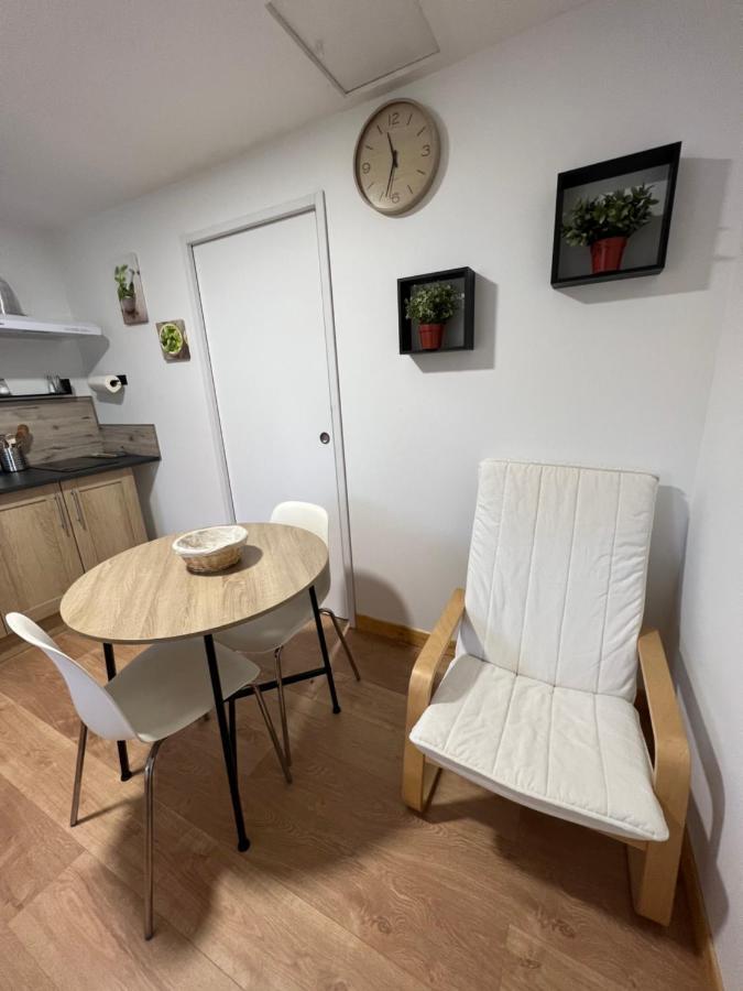 Les Gites De La Bergerie Meximieux Exterior foto